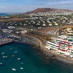 Sea Breeze Ocean View Apartamento