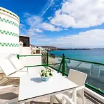 Sea Breeze Ocean View Apartamento