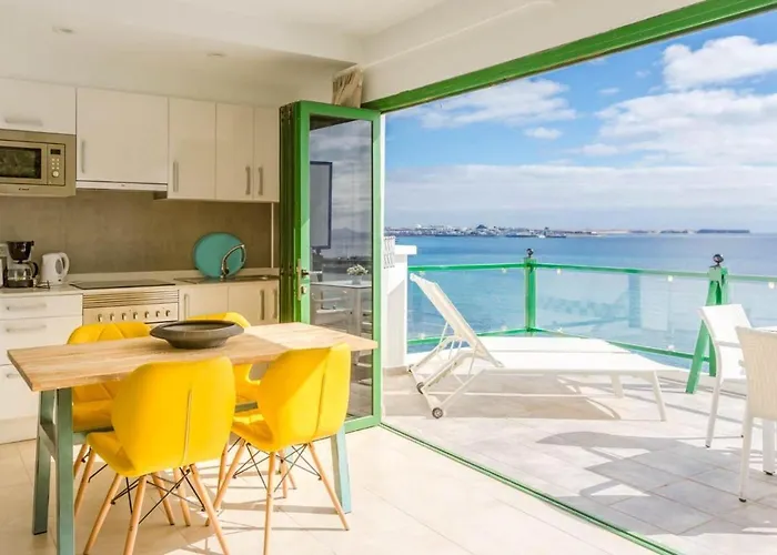 Apartment Sea Breeze Ocean View *