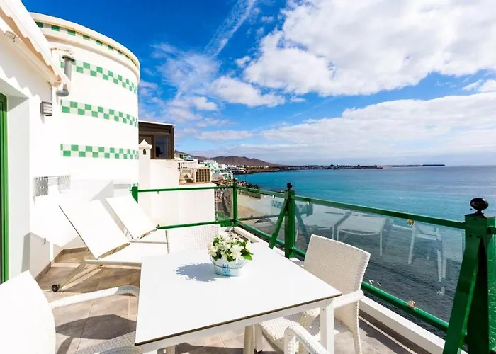 Sea Breeze Ocean View Lägenhet