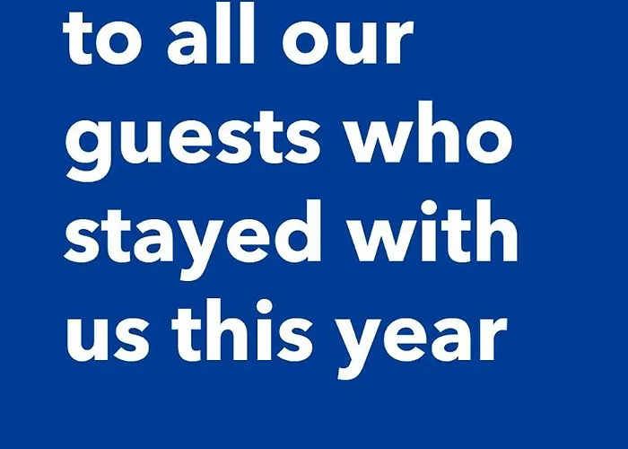 Sea Breeze Ocean View דירה *