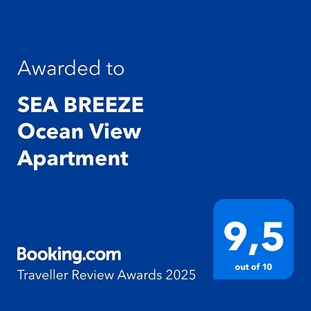 Sea Breeze Ocean View דירה